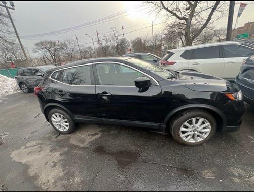 2022 Nissan Rogue Sport S