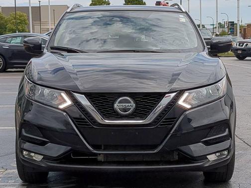 2022 Nissan Rogue Sport SV