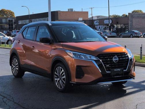 2022 Nissan Kicks SV