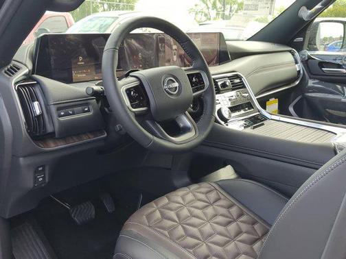 2025 Nissan Armada Platinum 4WD