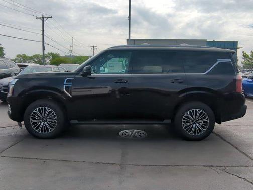 2025 Nissan Armada Platinum 4WD