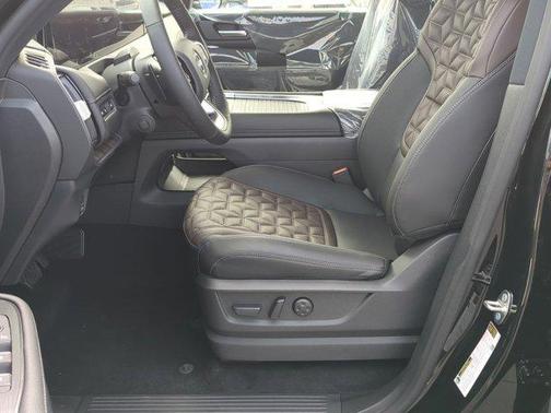 2025 Nissan Armada Platinum 4WD