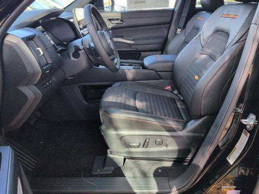 2025 Nissan Pathfinder Rock Creek 4WD