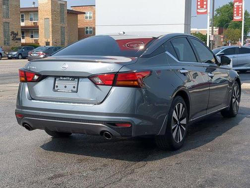 2021 Nissan Altima 2.5 SV