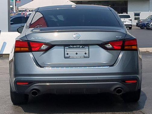 2021 Nissan Altima 2.5 SV