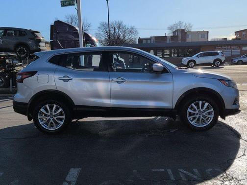 2021 Nissan Rogue Sport S