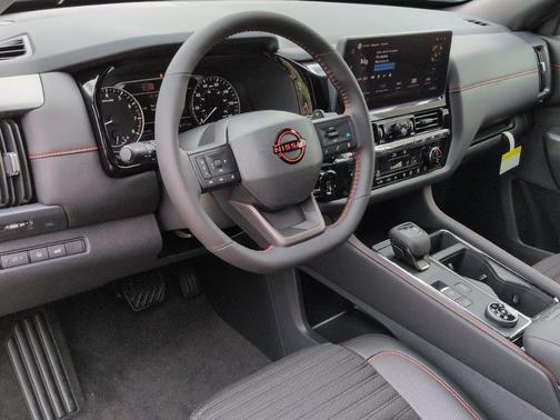 Baltic Teal/Super Black 2026 Nissan Pathfinder Rock Creek