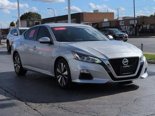 2022 Nissan Altima 2.5 SV