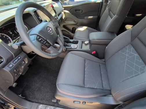 Super Black 2026 Nissan Frontier SV