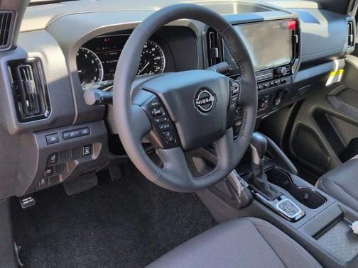 Super Black 2026 Nissan Frontier SV