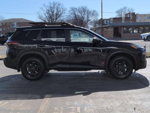 2025 Nissan Rogue Rock Creek