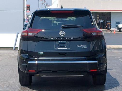 2024 Nissan Rogue Platinum