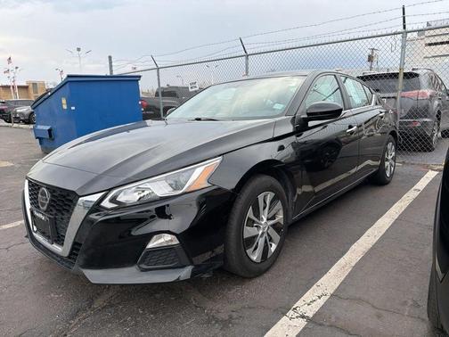 Super Black 2020 Nissan Altima S FWD
