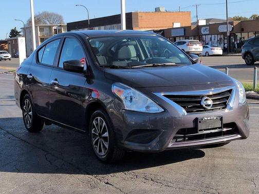 2015 Nissan Versa 1.6 SV