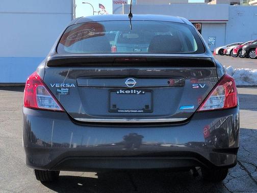 2015 Nissan Versa 1.6 SV