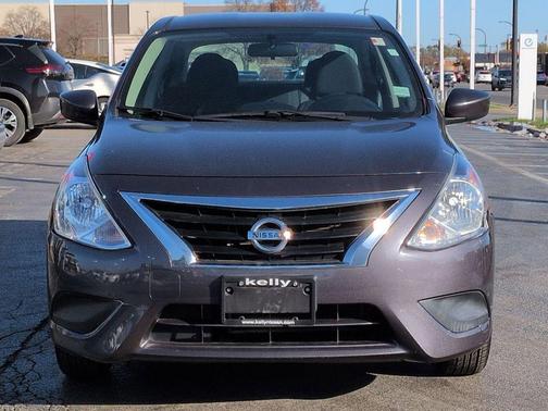 2015 Nissan Versa 1.6 SV