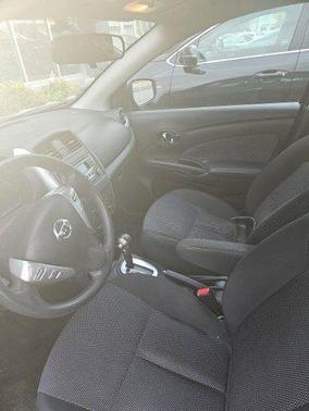 2015 Nissan Versa 1.6 SV