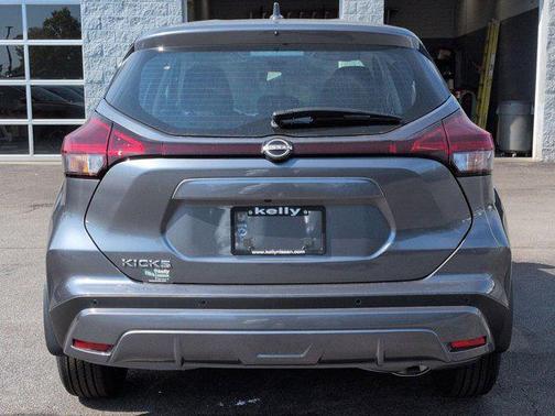 2025 Nissan Kicks S