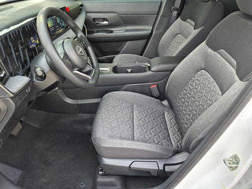 Fresh Powder 2026 Nissan Kicks SV