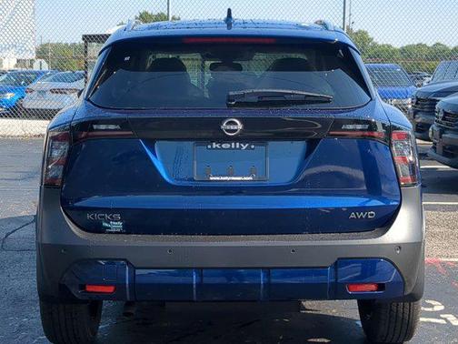 2025 Nissan Kicks SV