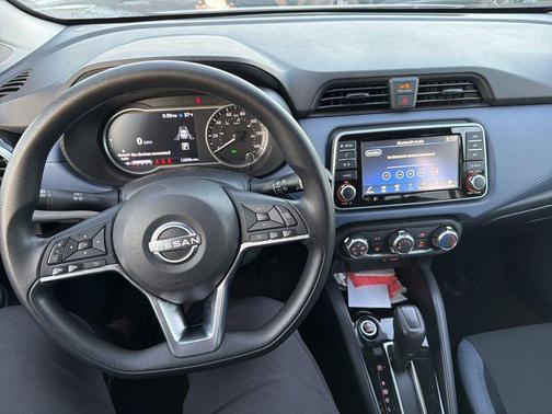 2024 Nissan Versa 1.6 SV