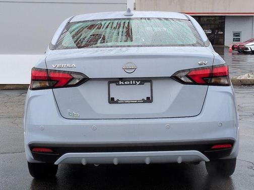 2024 Nissan Versa 1.6 SV