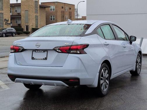 2024 Nissan Versa 1.6 SV