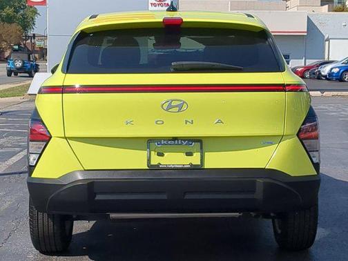 2024 Hyundai KONA SE