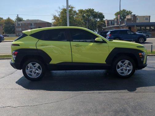 2024 Hyundai KONA SE