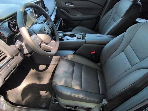 Deep Ocean Blue Pearl 2026 Nissan Rogue Dark Armor