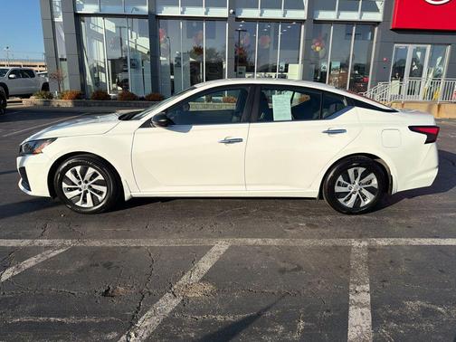 2024 Nissan Altima S FWD