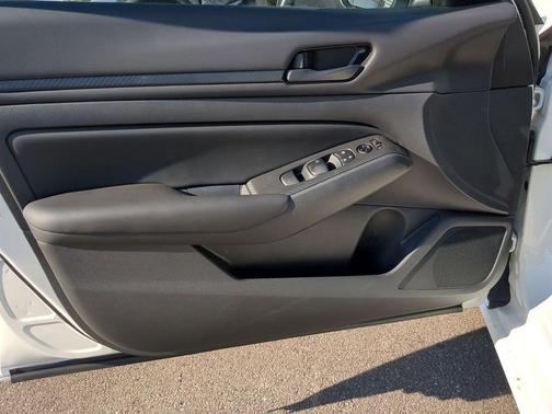 2024 Nissan Altima S FWD