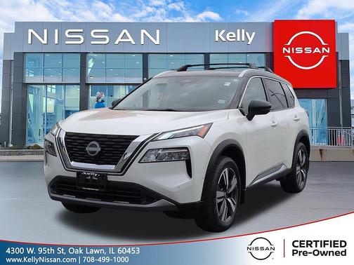 Pearl White Tricoat/Super Black 2023 Nissan Rogue SL