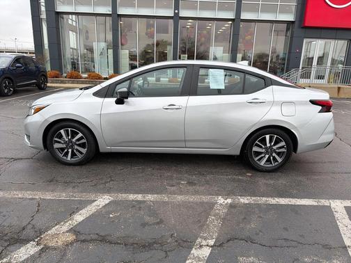 2023 Nissan Versa 1.6 SV