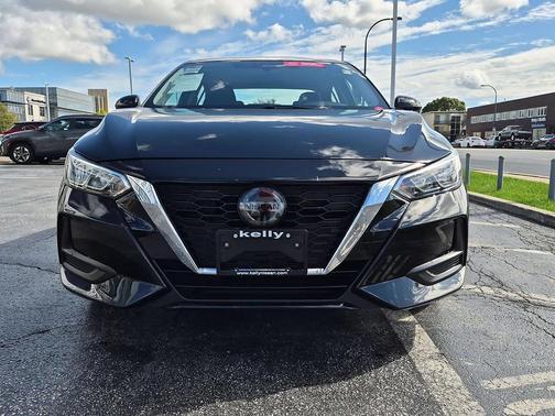 Super Black 2022 Nissan Sentra SV