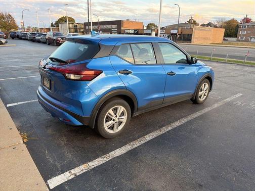 2021 Nissan Kicks S