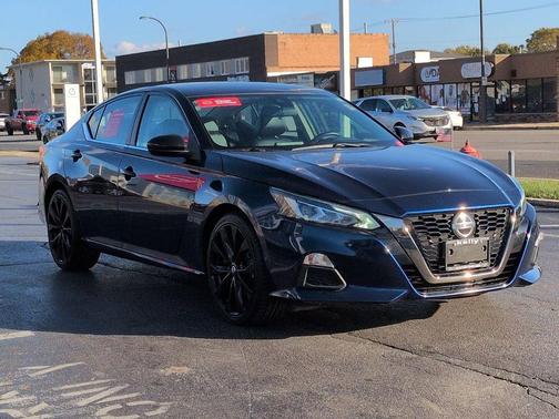 2021 Nissan Altima SR FWD