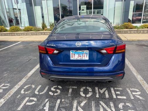 2021 Nissan Altima SR FWD