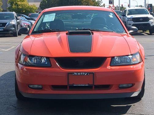 2004 Ford Mustang Mach I