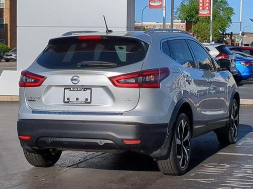2022 Nissan Rogue Sport SL