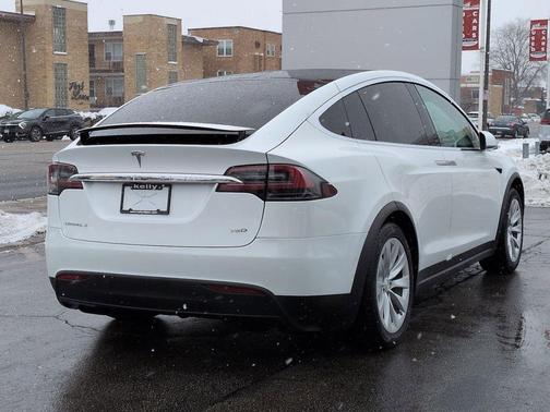 2018 Tesla Model X 75D