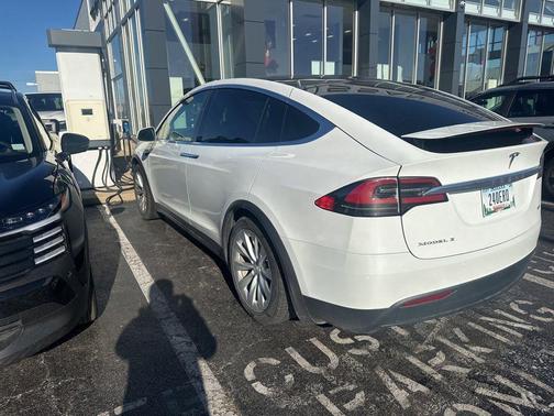 2018 Tesla Model X 75D