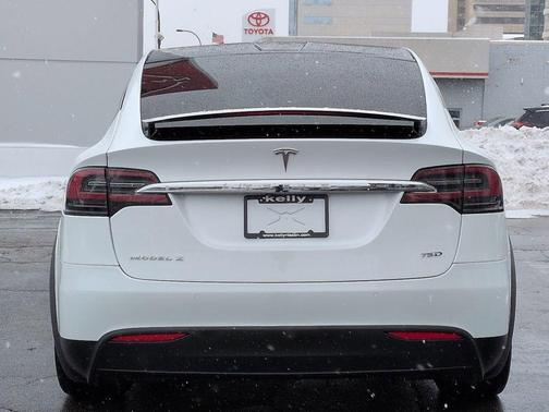 2018 Tesla Model X 75D