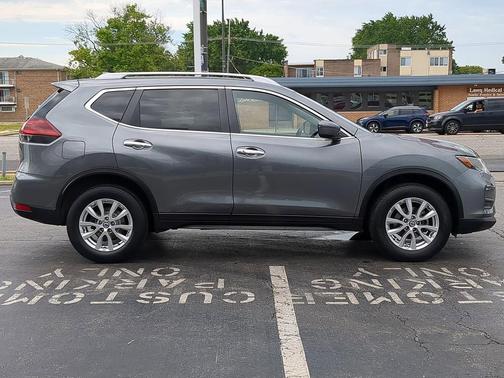 Gun Metallic 2019 Nissan Rogue SV
