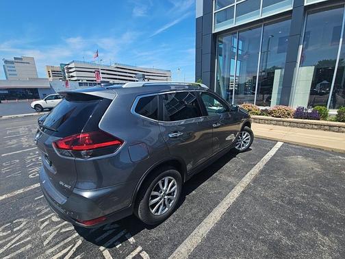Gun Metallic 2019 Nissan Rogue SV