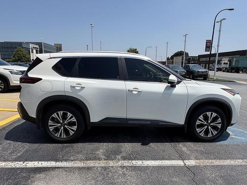 WHITE 2023 Nissan Rogue SV
