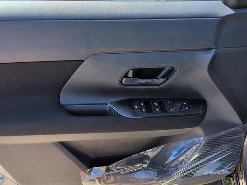 Gun Metallic 2026 Nissan Kicks S