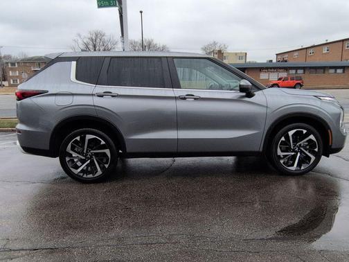 2023 Mitsubishi Outlander SE 2.5 2WD