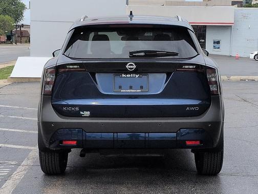 Deep Blue Pearl 2025 Nissan Kicks SV