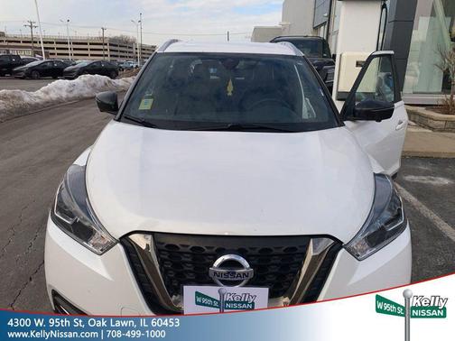 2020 Nissan Kicks SR